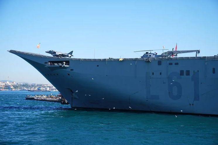 Juan Carlos amfibi hücum gemisi İstanbul'da! TGC Anadolu gemisine benziyor 1